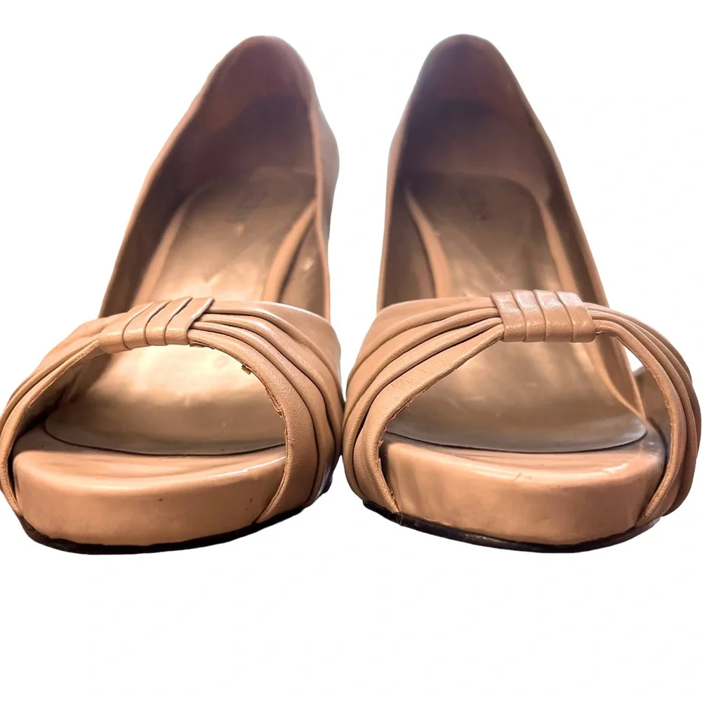 Guess I Tan Platform Peep‎ Toe Heels